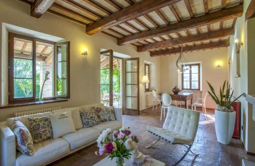 Fermignano Villa | Marche Villa Close Culture