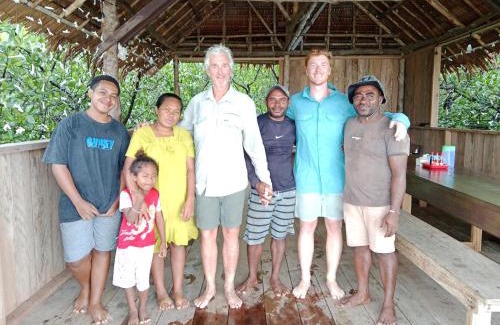 Pulau Fam House | Mares Homestay-Raja Ampat