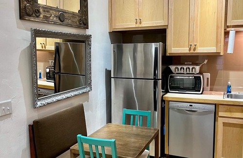 Marfa Apartment | Marfa House Fronteriza-Central and Accessible
