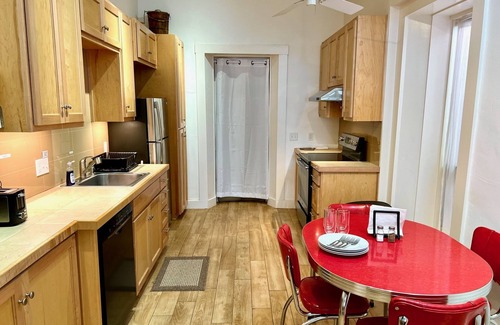 Marfa Apartment | Marfa House Pinto Canyon, in the Center of Marfa