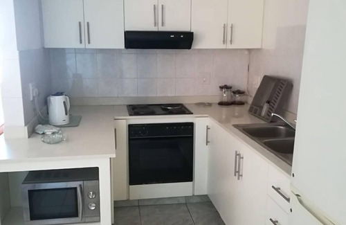 Margate Beach Apartment | MARGATE BOULEVARD 302