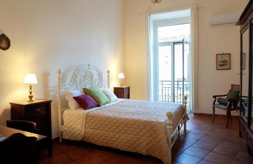 Naples City Centre Apartment | Mariù's sweet home