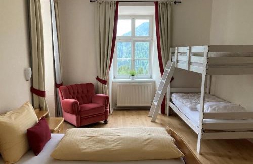 Muhlbachl House | Maria Waldrast