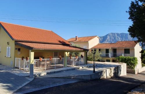 Sucuraj Apartment | Marija Holiday Home