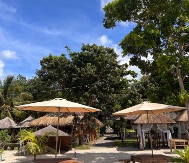 Badian Hotel | Marika Resort