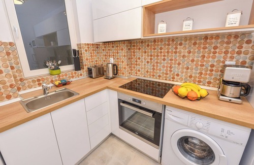 Bucharest City-Centre Apartment | Marina - One Bedroom Apartment - next to Cismigiu Park and Victoria Avenue