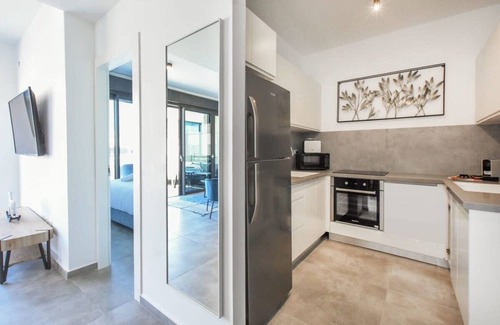 Tel Aviv Promenade Apartment | Marine Pearl by HolyGuest