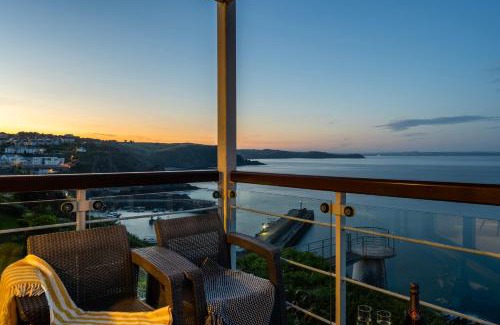 Saint Goran House | Marine Point, Mevagissey - sensational cliff top views of harbour and bay