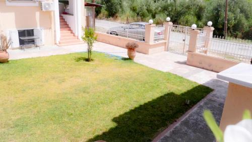 Neos Marmaras House | Mario's Luxury Maisonette