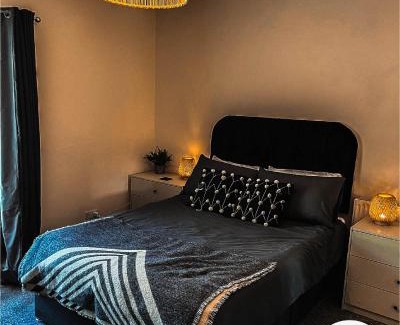 Abertillery House | Mariposa House - A Tasteful Escape in South Wales