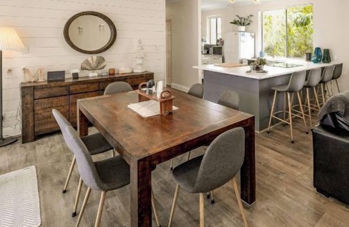 Sunshine Coast Apartment | Maroochy River Delight