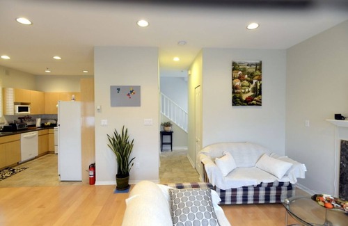 Marpole House | Marpole Guest House
