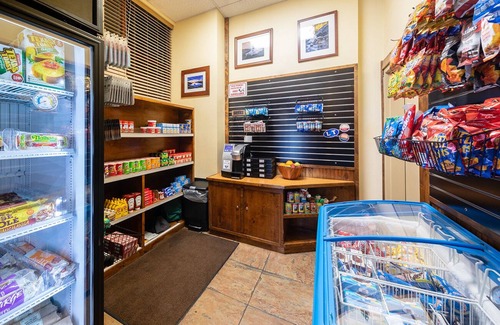 South Lake Tahoe Condo | Marriott's Timber Lodge, Lake Tahoe, One Bedroom Villa.