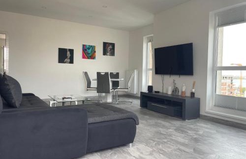 Militari Apartment | Marvelous 4 Room Penthouse Rooftop Terrace W14+W15
