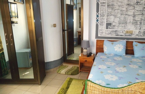 Lome Hotel | Mary's Guest House