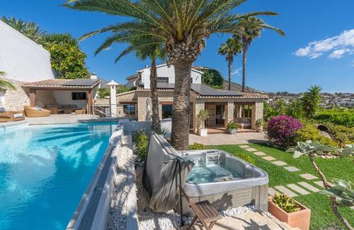 La Canuta Villa | Maryvilla Inspiracion y Vacaciones - Jardin de Ifach