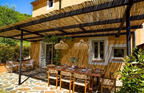 Montbolo House | MAS CANERS - Eco-Chic Lodges, Nature Spa & Biological Pool