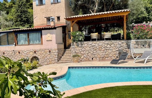 Le Bar-sur-Loup Bed & Breakfast | Mas Giro