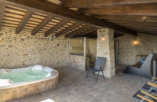 Bescano House | Mas Grau charming house in Girona