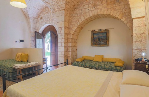 Ceglie Messapica Hotel | Masseria Casina Vitale