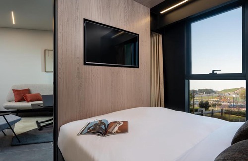 Bat Yam Apartment | master Bat Yam