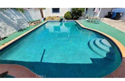 Los Angeles Bed & Breakfast | Master bedroom with private bathroom by Sofi Stadium