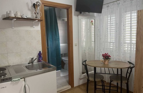 Pomena Apartment | Matana Pomena - Studio with Park View