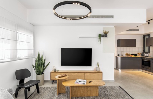 Tel Aviv City Center Apartment | Mate GEORGE - By HOMY