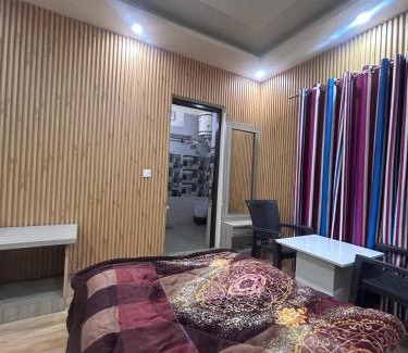 Talwandi Sabo Hotel | Maur Hotel & Cafe
