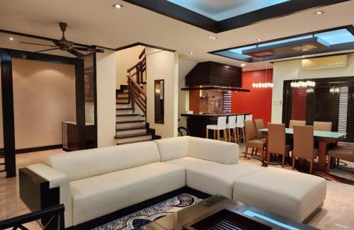 Putrajaya Villa | Mawar Singgah