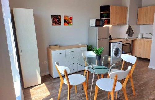 Studentski Grad Apartment | Maxim White Sofia Student City 1BDR apartment