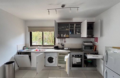 Santa Maria Villa | *MAY 2025 NEW DECOR/SEA VIEW 3 BED/3 BATH VILLA. FREE FAST WIFI*