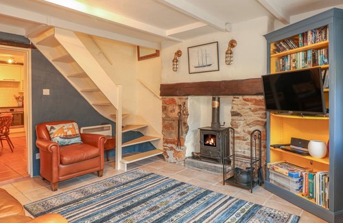 Pentewan House | MAY COTTAGE, family friendly, country holiday cottage in Pentewan