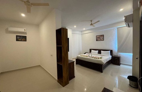 Udaipurwati Hotel | Mayoor Hotel