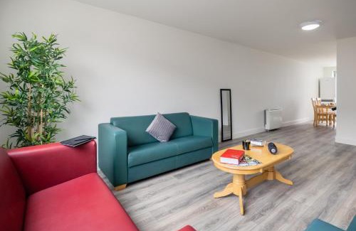 North Wall Apartment | Mayor Square
