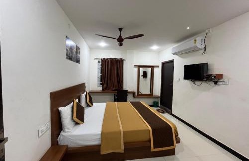 Palani Hotel | Mayura Residency lodge