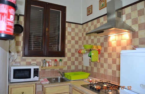 Maladroscia House | Mb Two-room apartment 20 meters from IUN Beach P5027