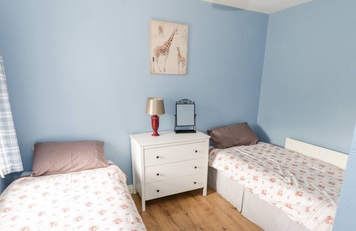 Gurteen Cottage | MC'S COTTAGE, pet friendly, with a garden in Ballymote, County Sligo