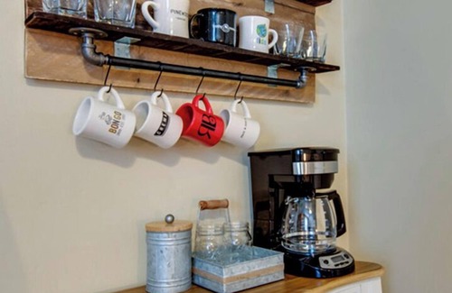 Radnor Apartment | ★ McIver's Cozy Cottage Suite ★ Close to Downtown (Permit #11913034300)
