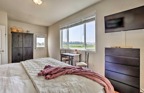 McMinnville House | McMinnville Wine Country Home with Hot Tub and Deck