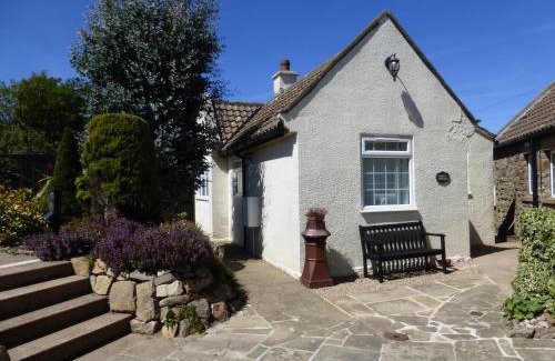 Scarborough House | Meadow Cottage