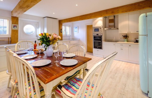 Thorpeness Apartment | Meare House - sleeps 10 guests in 4 bedrooms