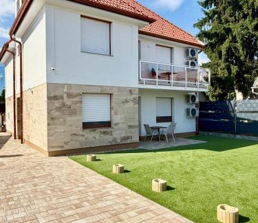 Sarvar Apartment | MEDA Apartman