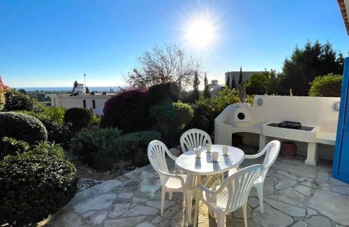 Chlorakas Villa | Mediterranean Cottage, Sea View, Great Location