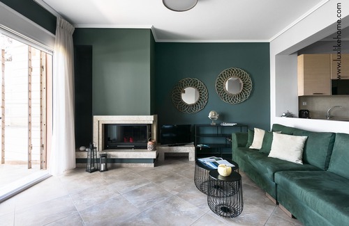 Kalyves Polygyrou House | Mediterranee Beachfront House by Luxlikehome