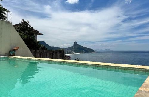 Joatinga House | Mega casa 5 suítes, vista pro mar, piscina e churrasqueira Joá Barra RJ