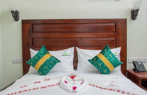 Dar es Salaam Bed & Breakfast | MEGA Lodge