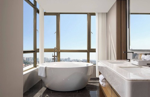 Shiqiao Hotel | Mehood Lestie International Hotel Panyu Flagship Branch - Free Shuttle Bus to Canton Fair Complex During Canton Fair Period