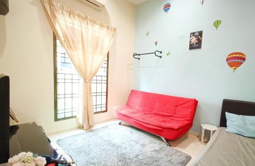 Rembia House | Melaka Homestay with pool 4BR Semi-D,BBQ,KTV,Billiard 15pax DeStarryVilla