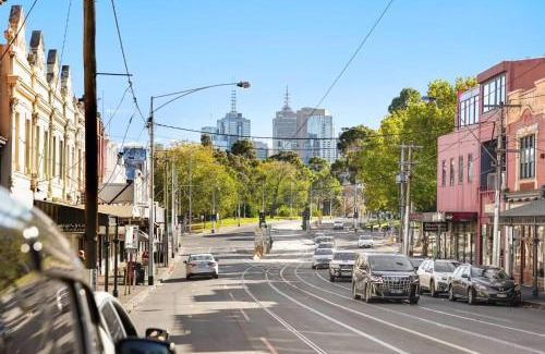 Richmond North Apartment | Melbourne getaway in central Richmond